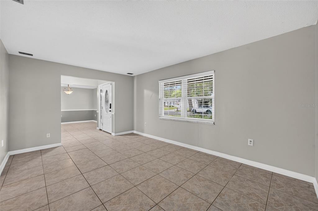 3240 TOURAINE AVENUE gallery image #8