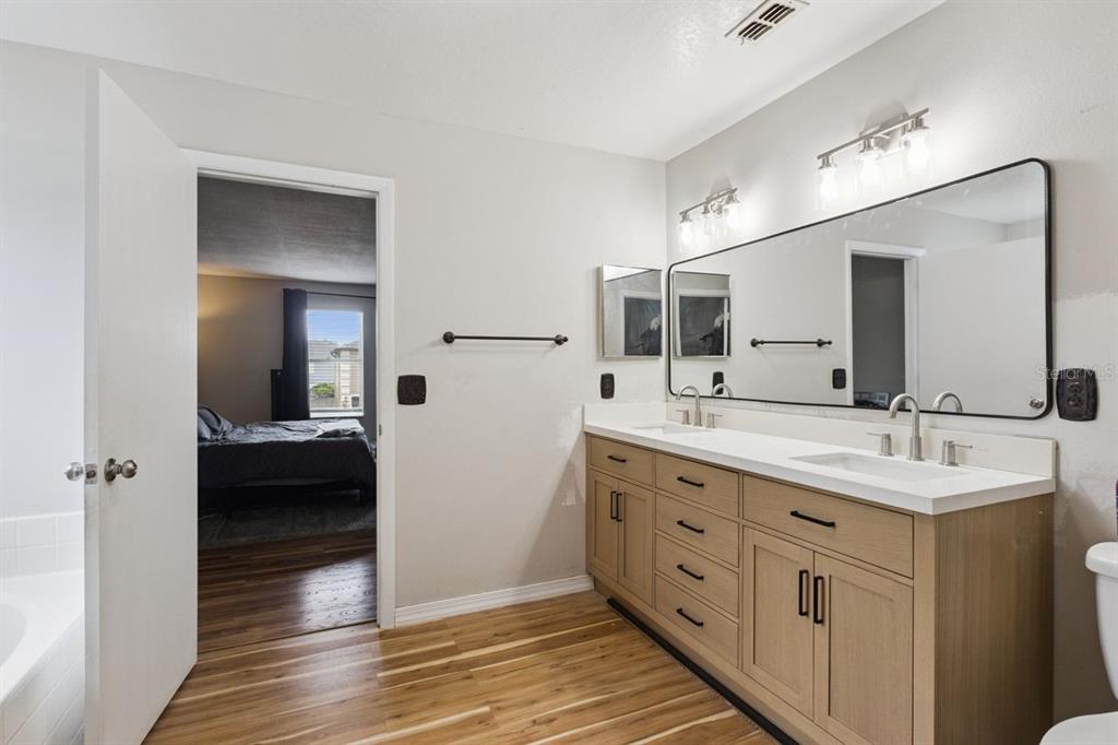 3125 HOLLAND DRIVE gallery image #10