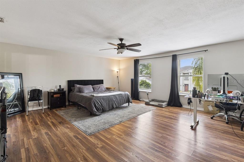3125 HOLLAND DRIVE gallery image #15