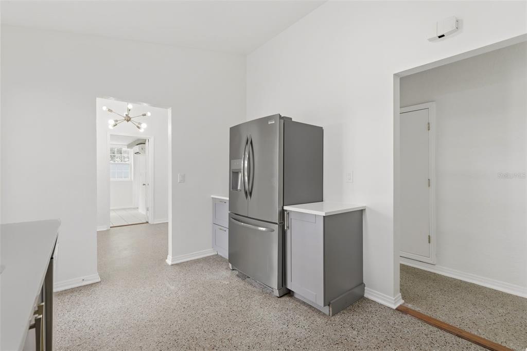 724 BRAIDWOOD LANE gallery image #12