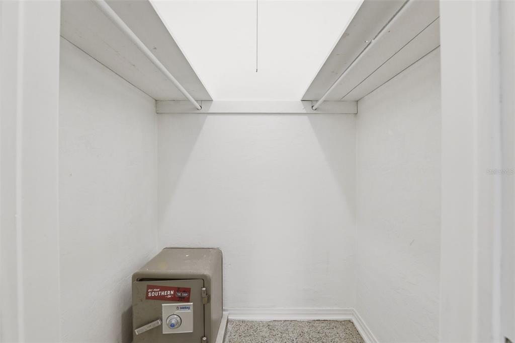 724 BRAIDWOOD LANE gallery image #23