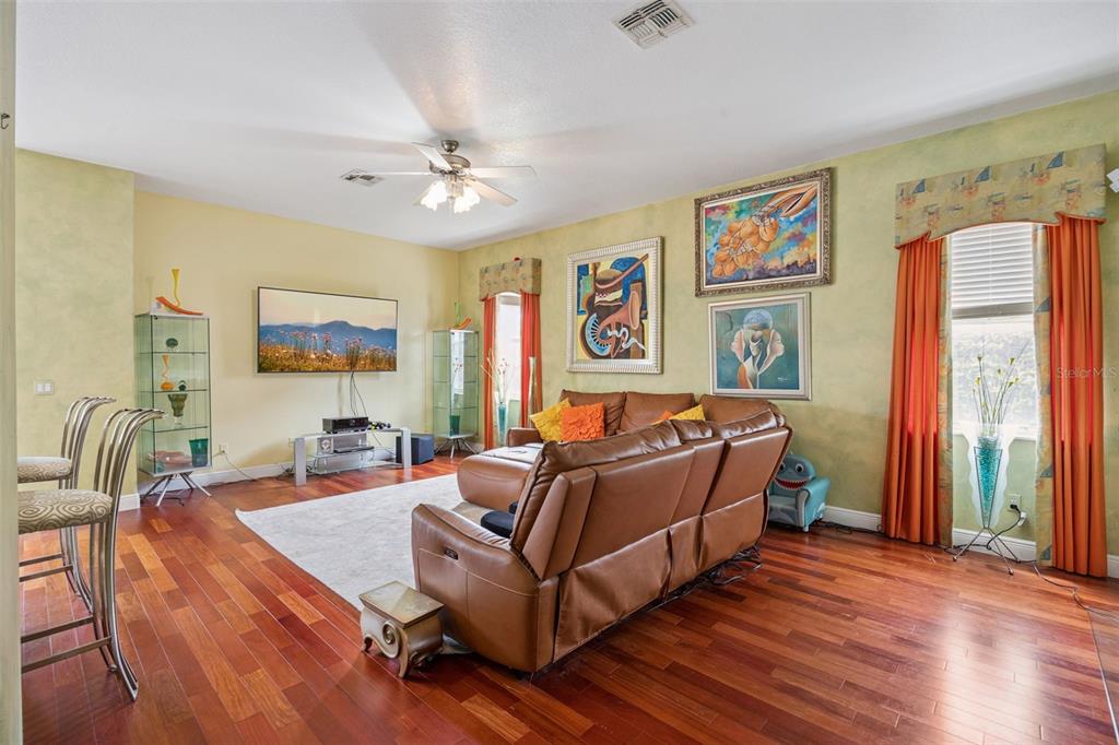 8991 HERITAGE BAY CIRCLE gallery image #10