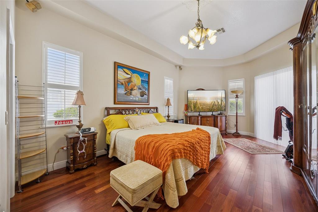 8991 HERITAGE BAY CIRCLE gallery image #18