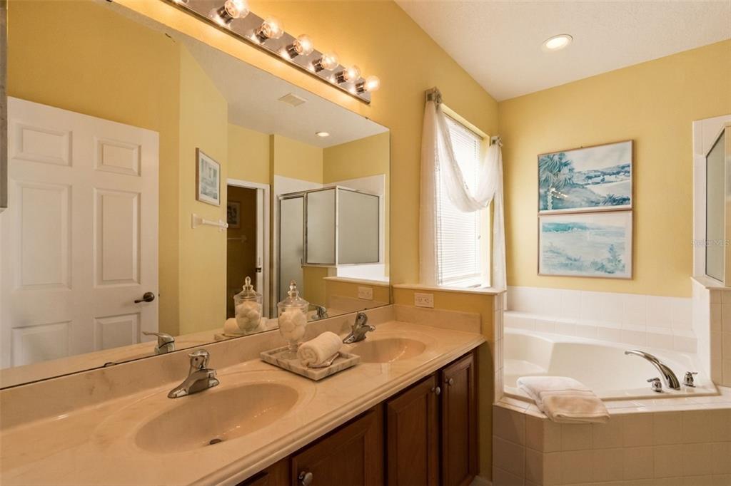 14108 BUDWORTH CIRCLE gallery image #12