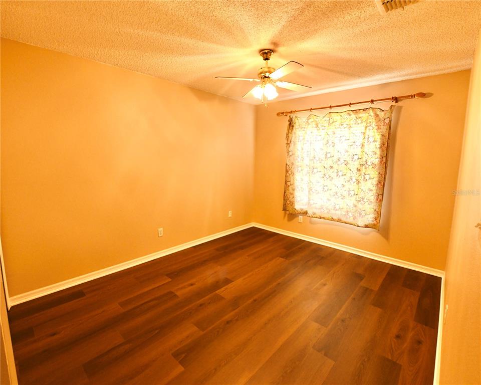 812 JADE FOREST AVENUE gallery image #16