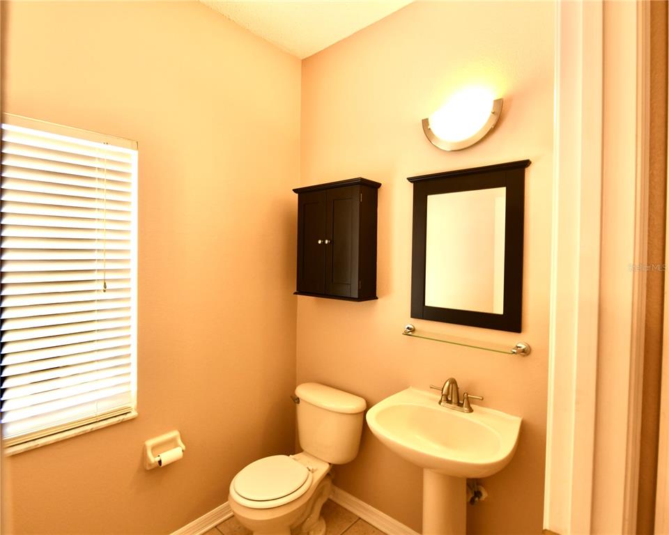 812 JADE FOREST AVENUE gallery image #20