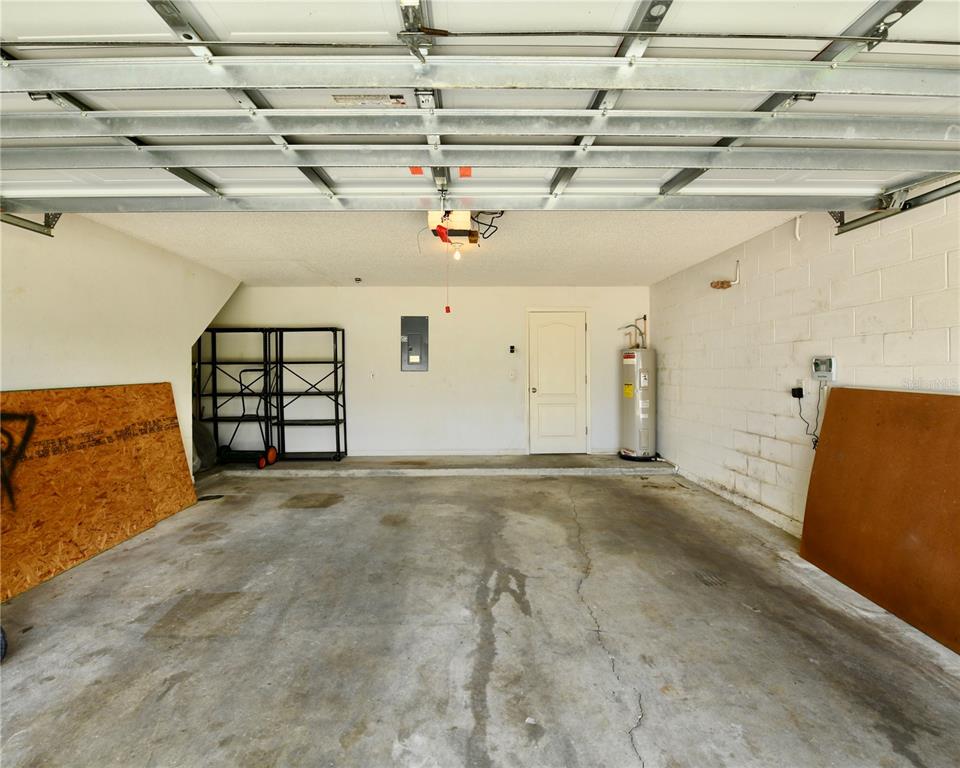 812 JADE FOREST AVENUE gallery image #24