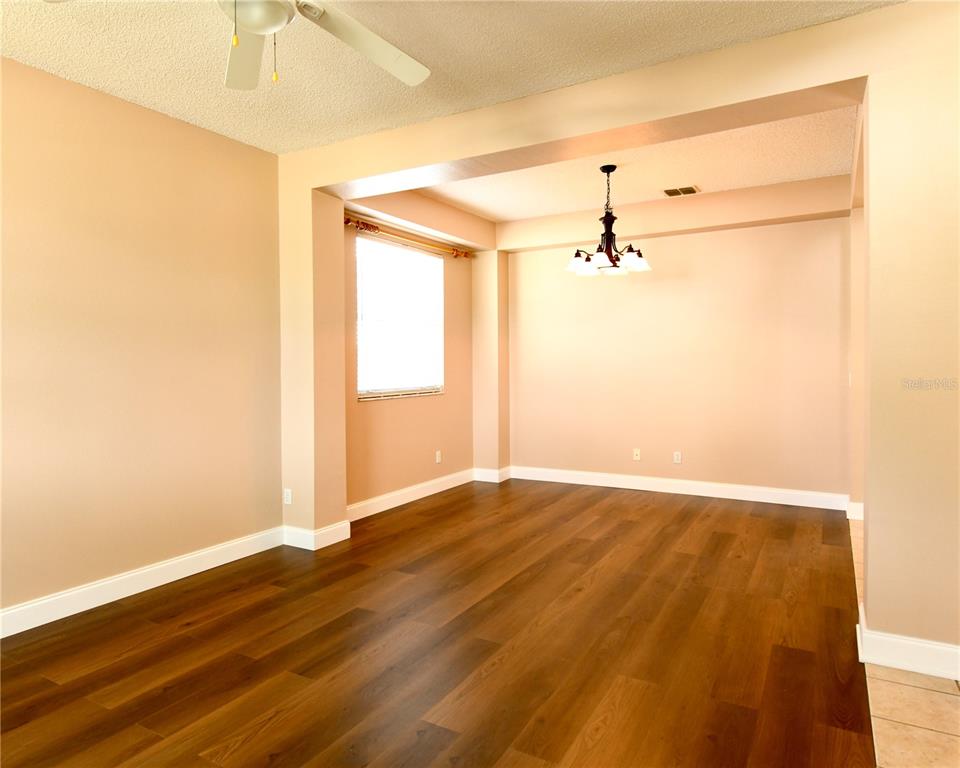 812 JADE FOREST AVENUE gallery image #4