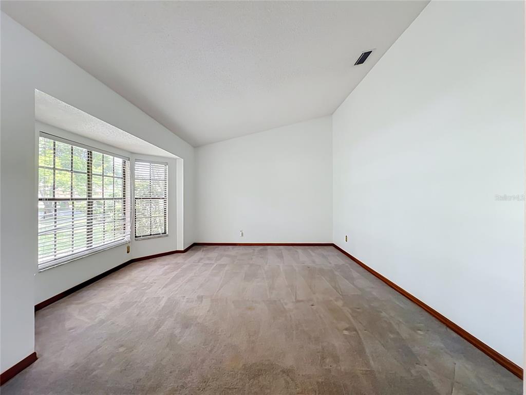 1532 SACKETT CIRCLE gallery image #15