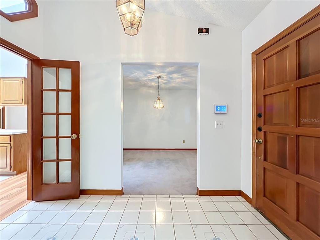 1532 SACKETT CIRCLE gallery image #17