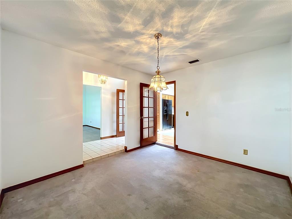1532 SACKETT CIRCLE gallery image #19