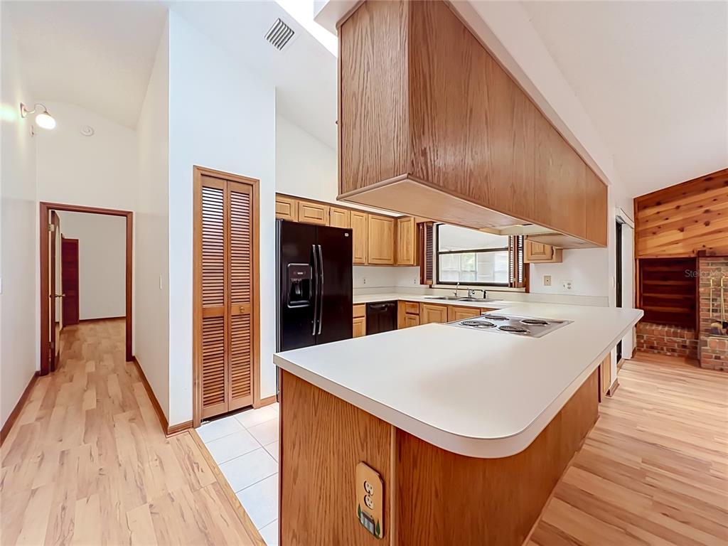1532 SACKETT CIRCLE gallery image #23