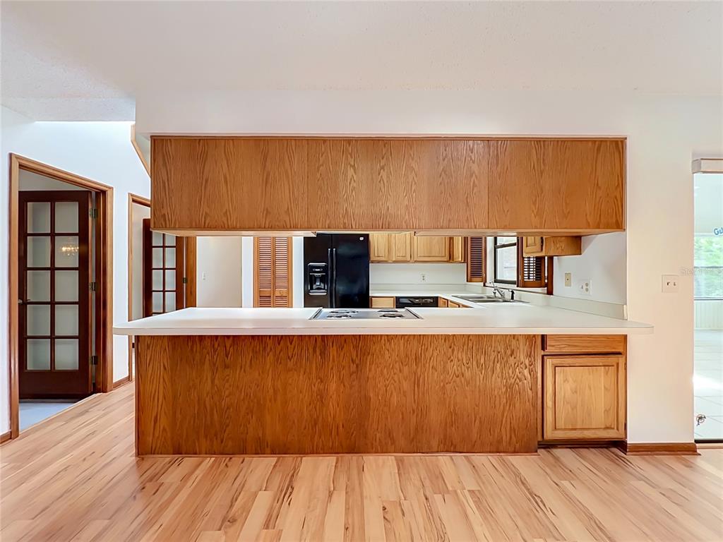 1532 SACKETT CIRCLE gallery image #32