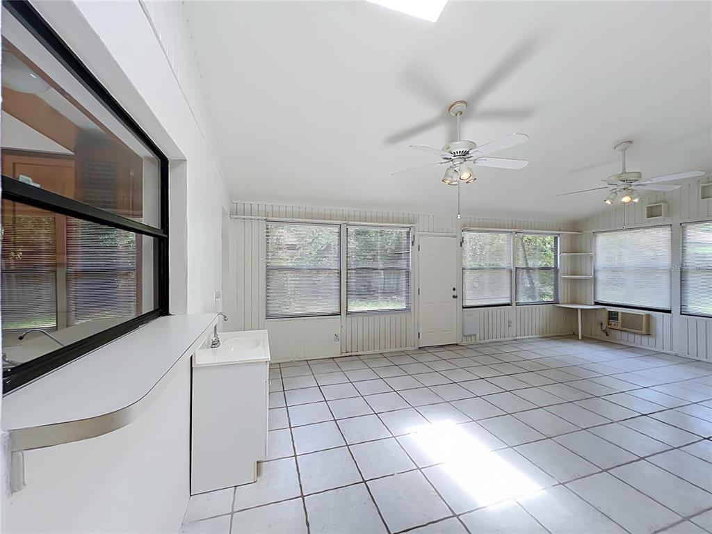 1532 SACKETT CIRCLE gallery image #57