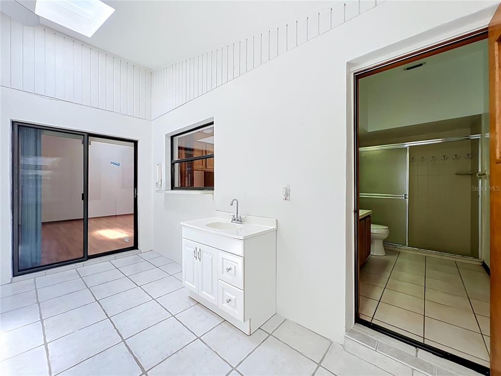 1532 SACKETT CIRCLE gallery image #61