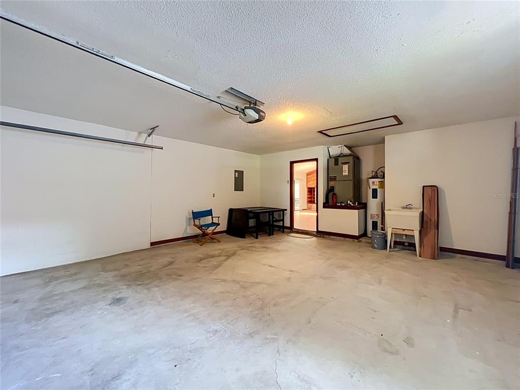 1532 SACKETT CIRCLE gallery image #64