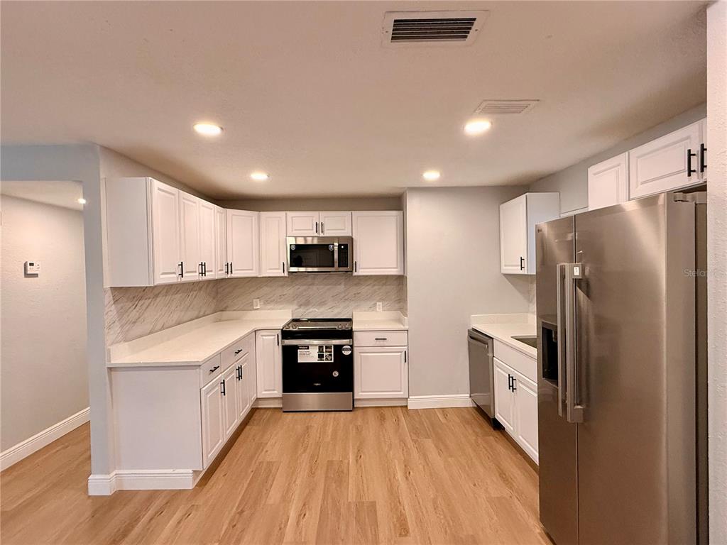 1790 WILLIAMS MANOR AVENUE gallery image #4