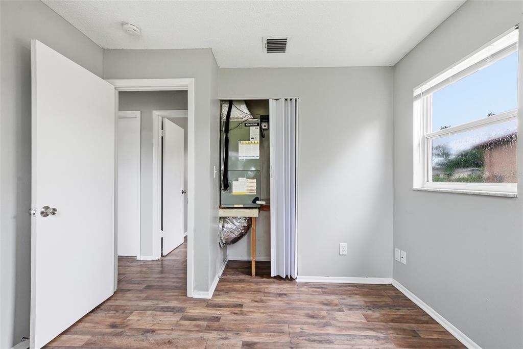2151 S IVEY LANE gallery image #15