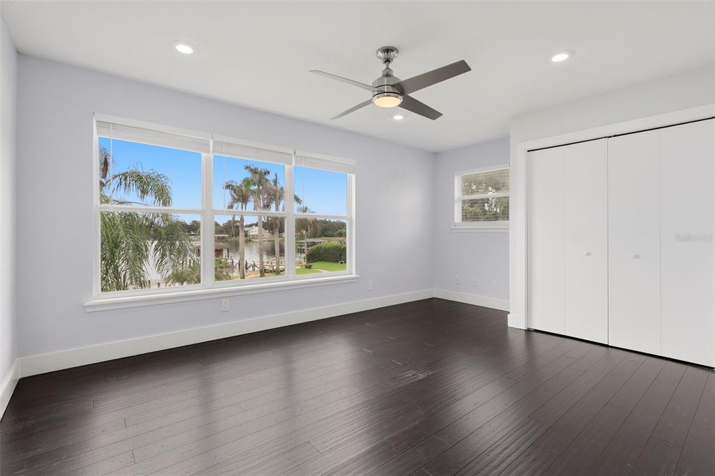 673 LAKE HARBOR CIRCLE gallery image #24