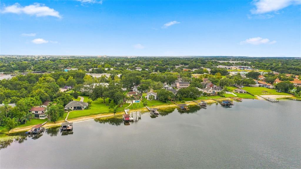 673 LAKE HARBOR CIRCLE gallery image #49