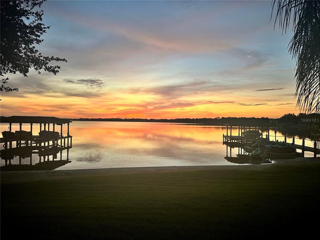 673 LAKE HARBOR CIRCLE gallery image #58