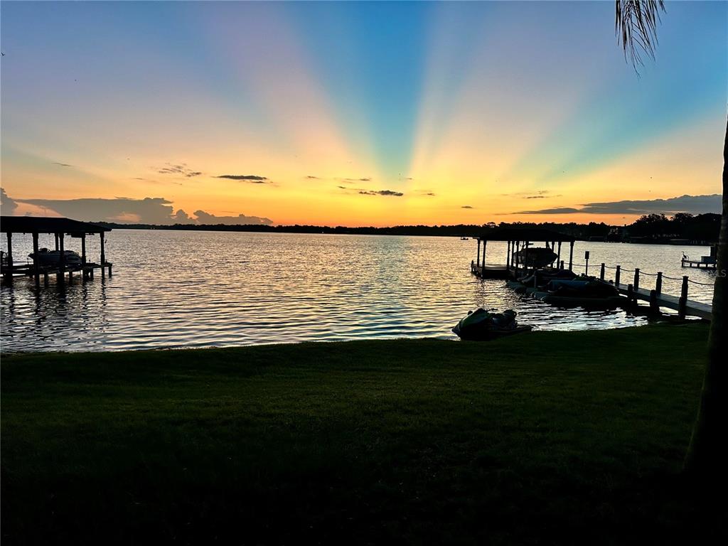 673 LAKE HARBOR CIRCLE gallery image #59