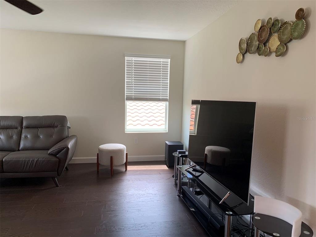 2093 LAKE SIDE AVENUE gallery image #17
