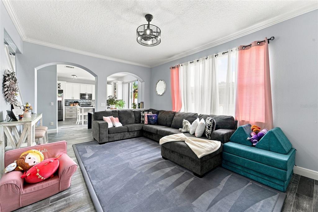 9773 BENNINGTON CHASE DRIVE gallery image #7