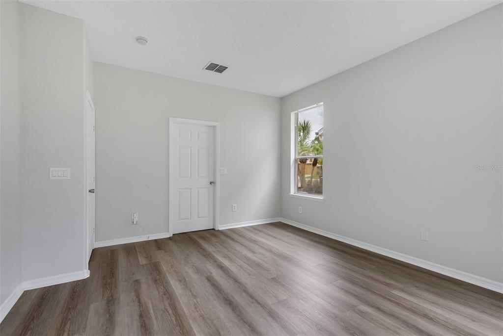 1720 BEAR BAY COVE gallery image #14