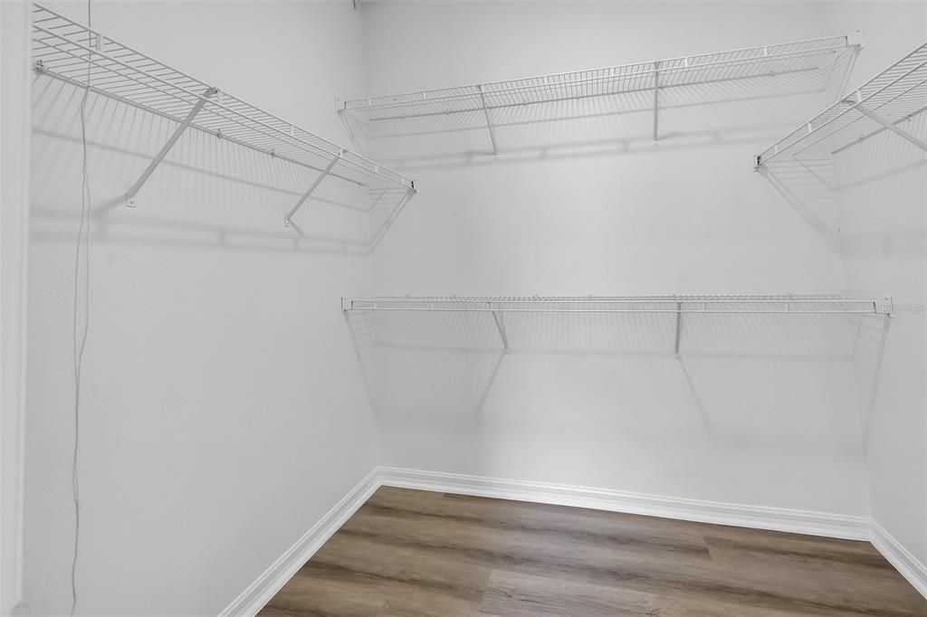 1720 BEAR BAY COVE gallery image #16