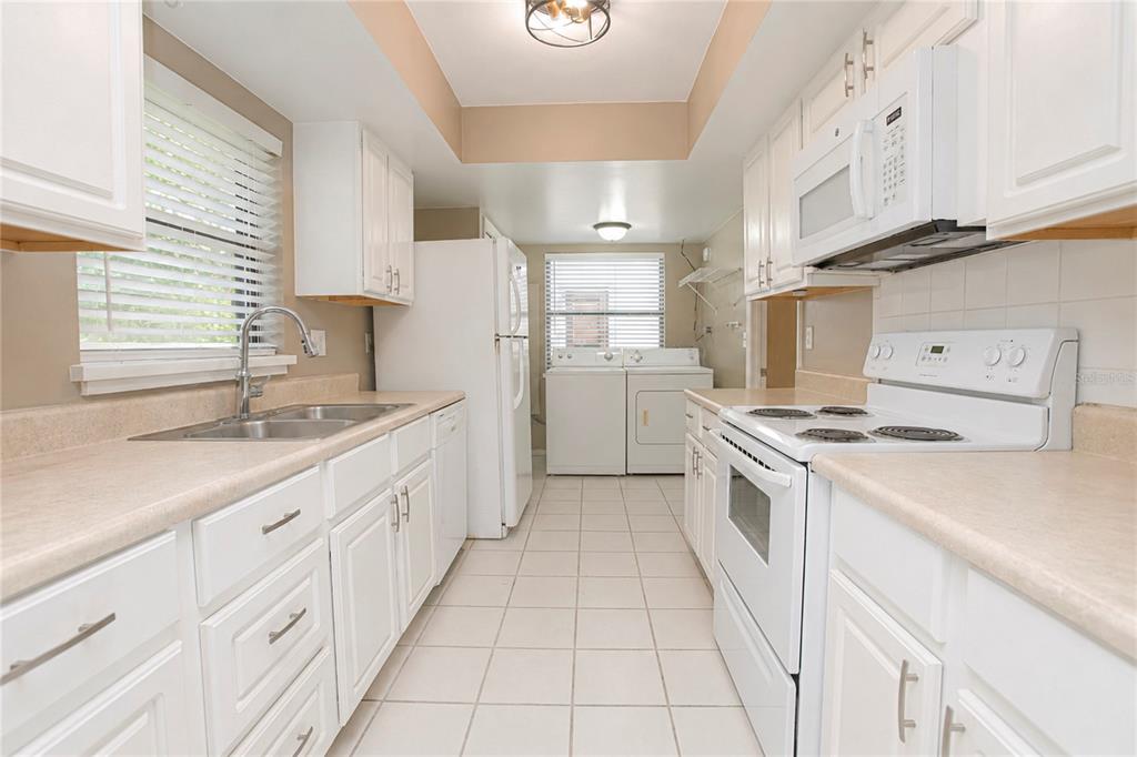 7621 RUTHWIND COURT gallery image #10