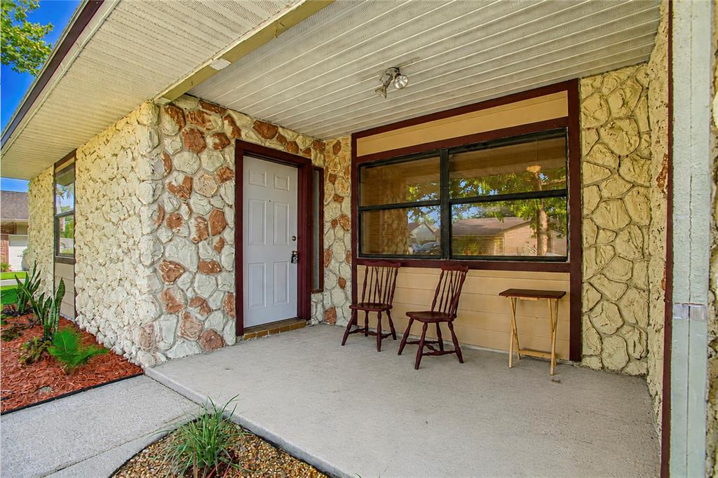 7621 RUTHWIND COURT gallery image #5
