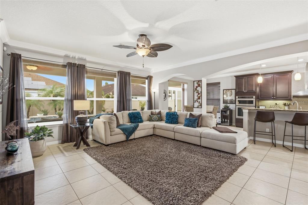 19385 PUMMELO DRIVE gallery image #10