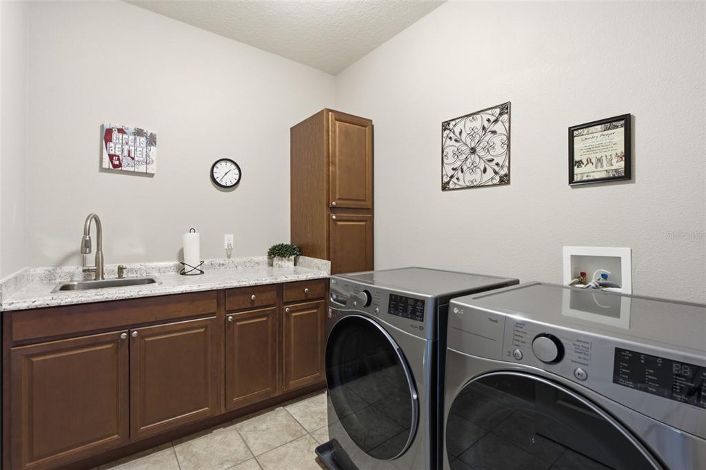19385 PUMMELO DRIVE gallery image #28