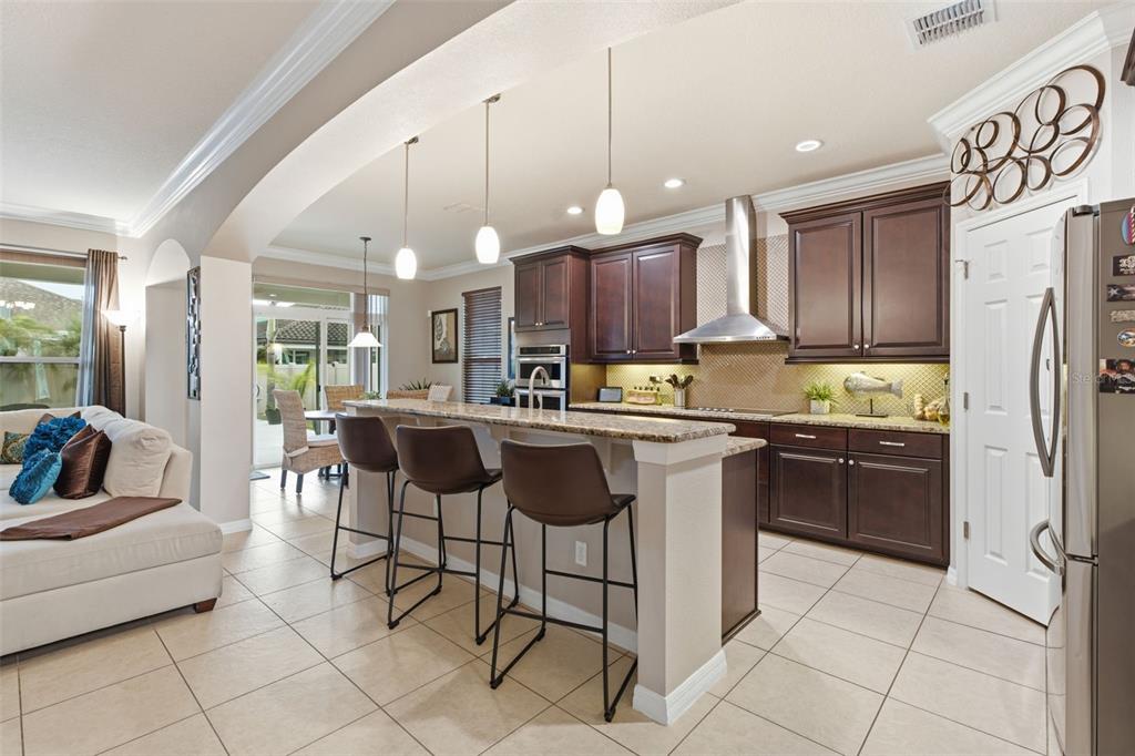 19385 PUMMELO DRIVE gallery image #7