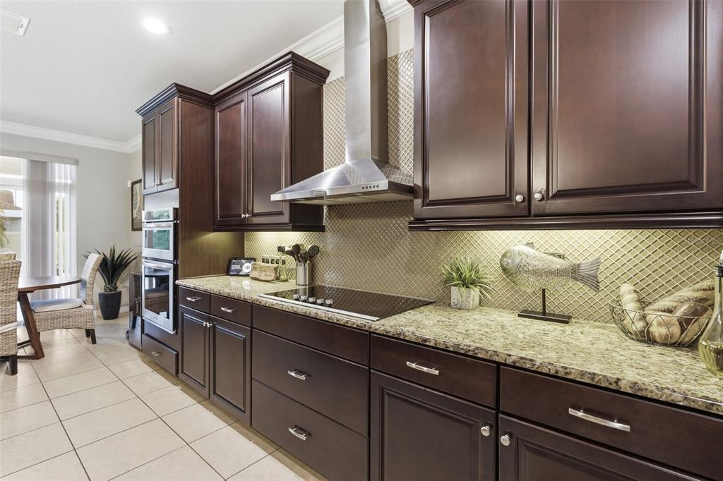 19385 PUMMELO DRIVE gallery image #8