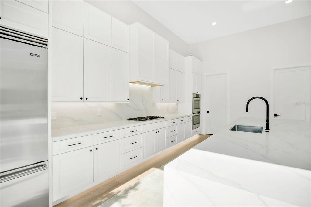 1305 BELMONT DRIVE gallery image #12