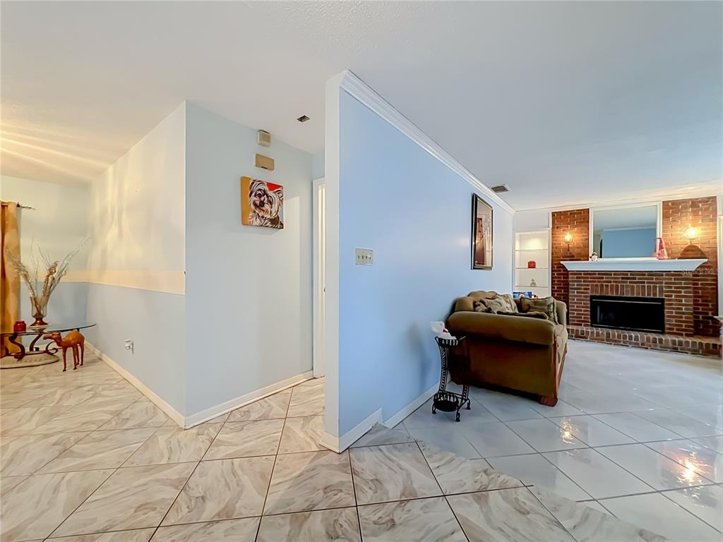 9216 AMITY COURT gallery image #10