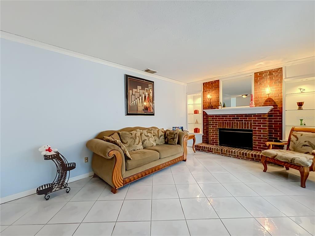 9216 AMITY COURT gallery image #12