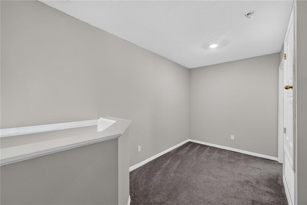 706 LOCKBREEZE DRIVE gallery image #13