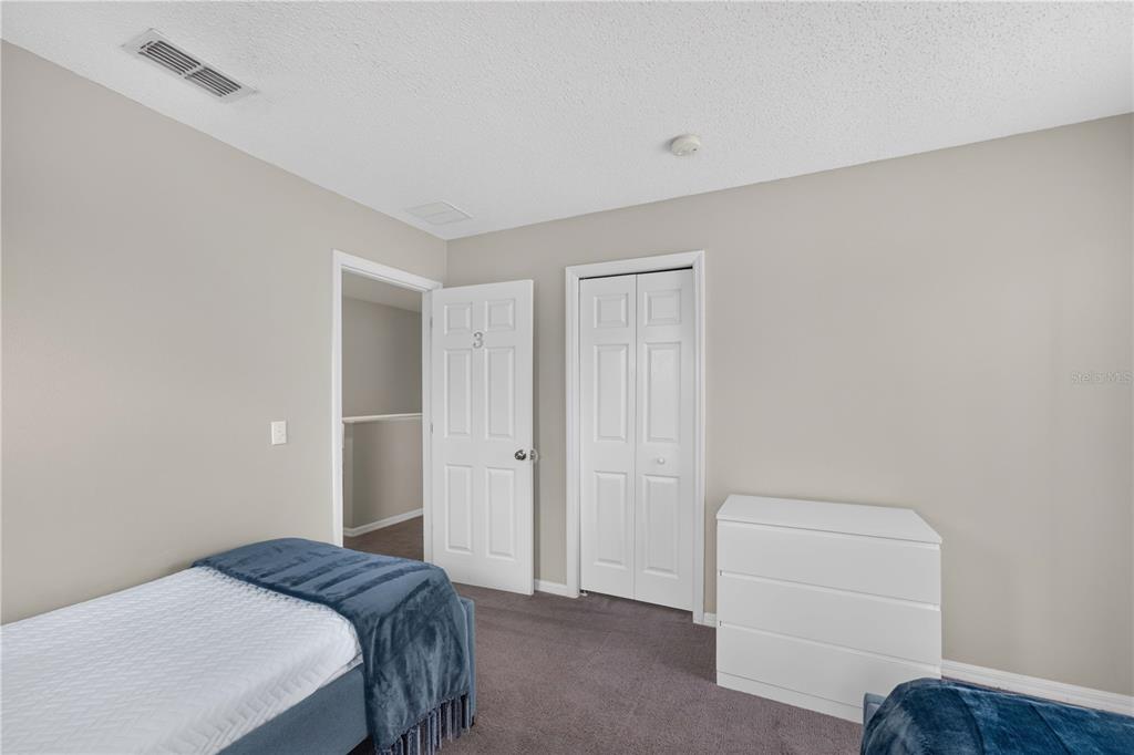 706 LOCKBREEZE DRIVE gallery image #14