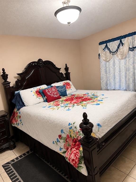 7047 PLUMWOOD COURT gallery image #5