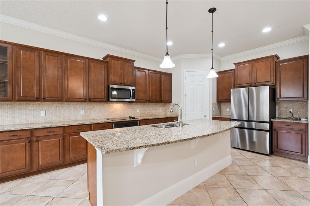 9447 PRINCE HARRY DRIVE gallery image #10