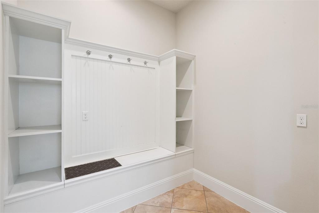 9447 PRINCE HARRY DRIVE gallery image #5