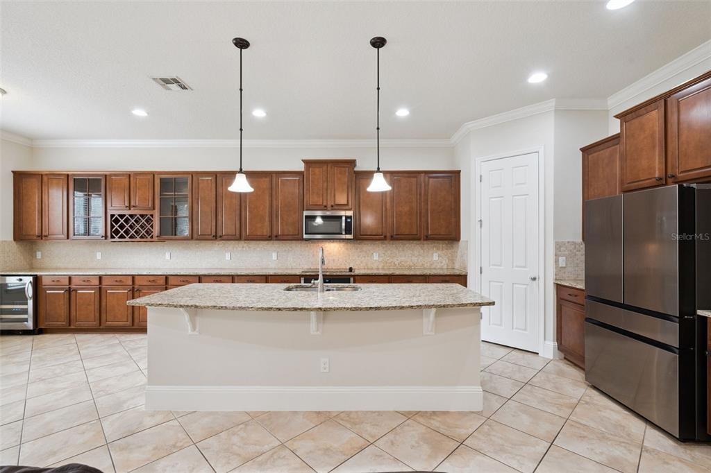 9447 PRINCE HARRY DRIVE gallery image #7