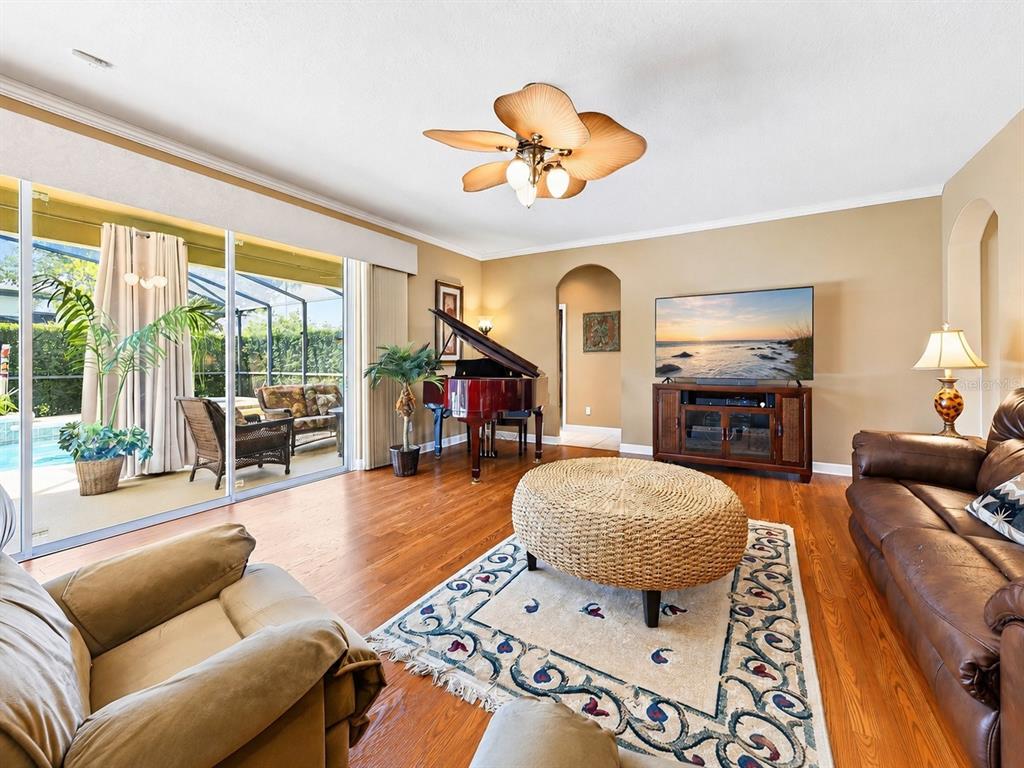 10020 RUSTIC RIDGE COURT gallery image #6