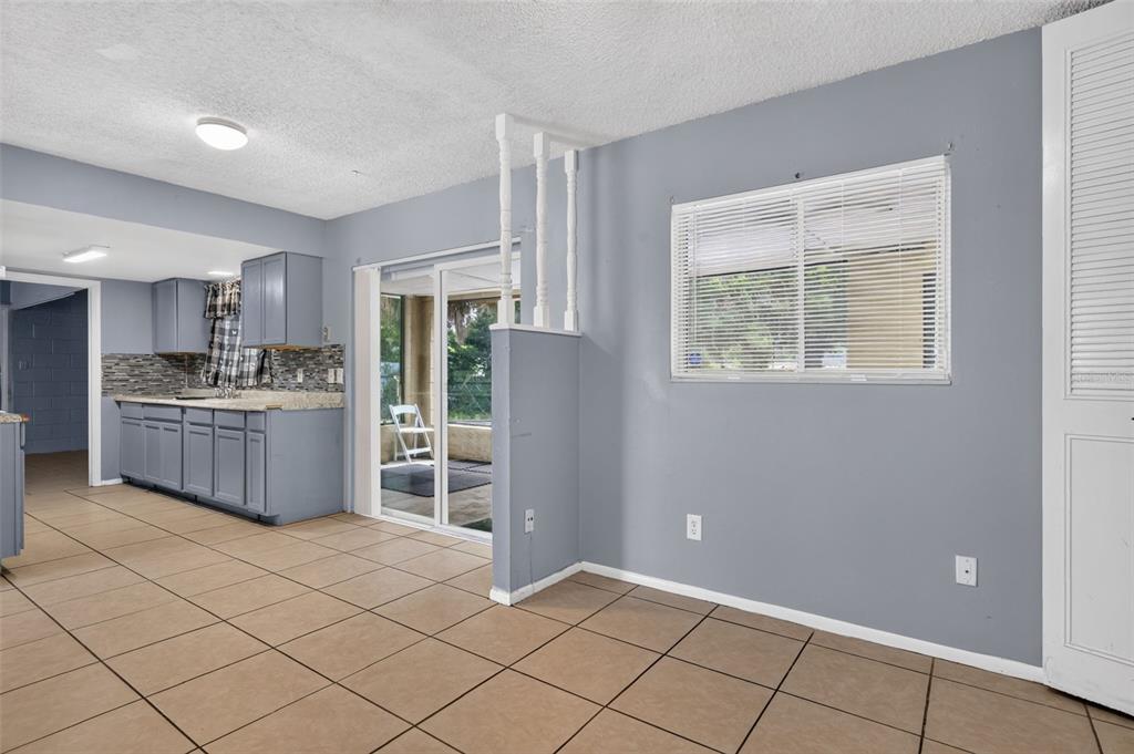 1877 WAYSIDE DRIVE gallery image #11