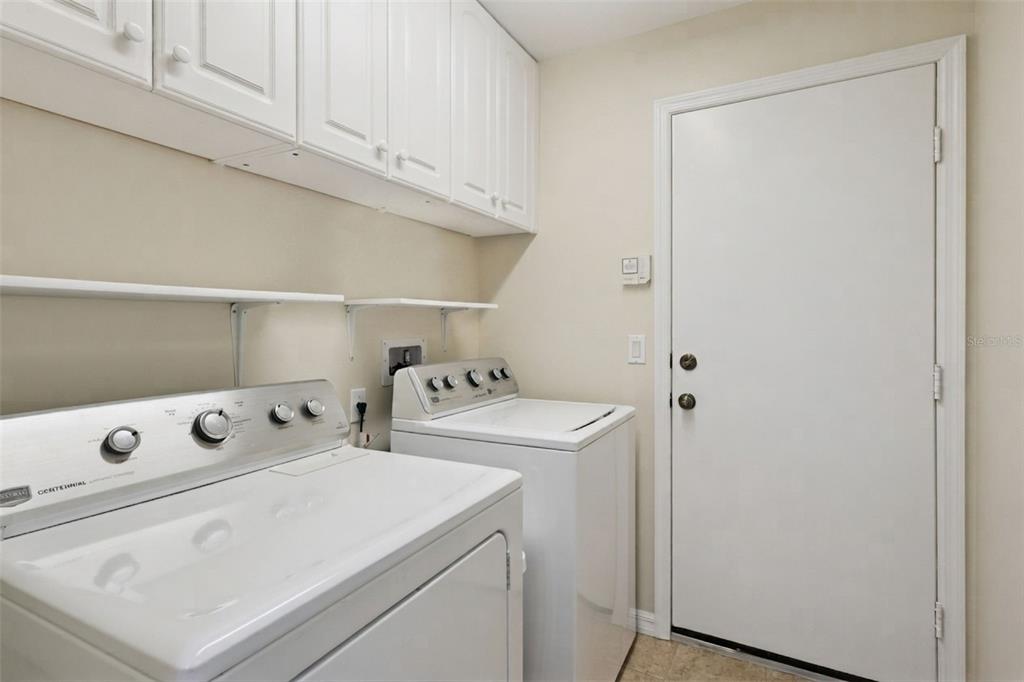 14313 ROXSHIRE DRIVE gallery image #29