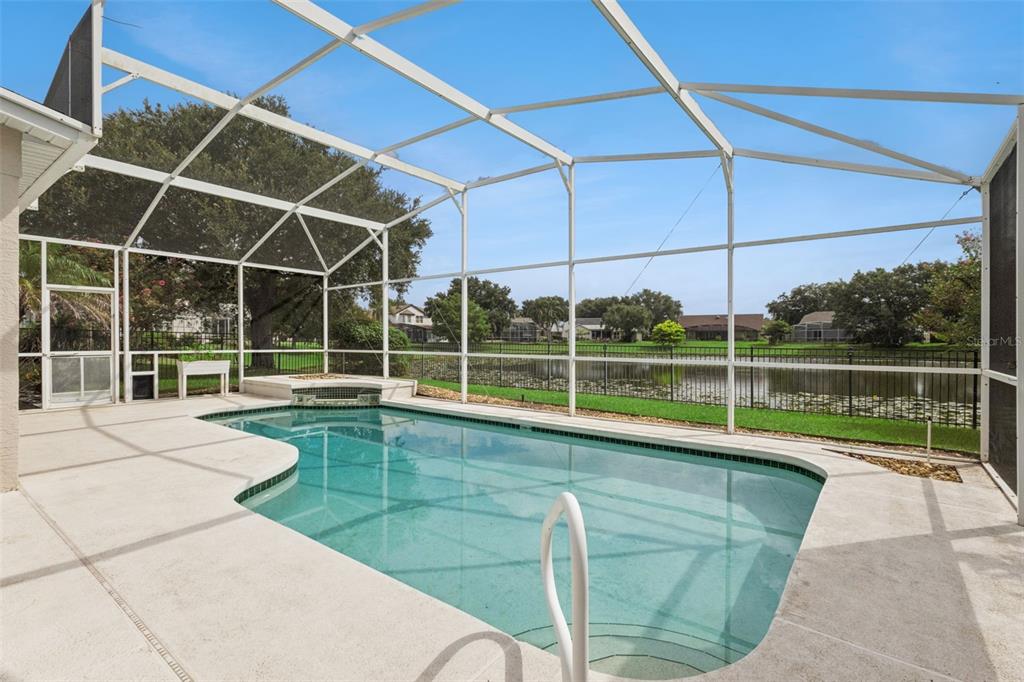 14313 ROXSHIRE DRIVE gallery image #35