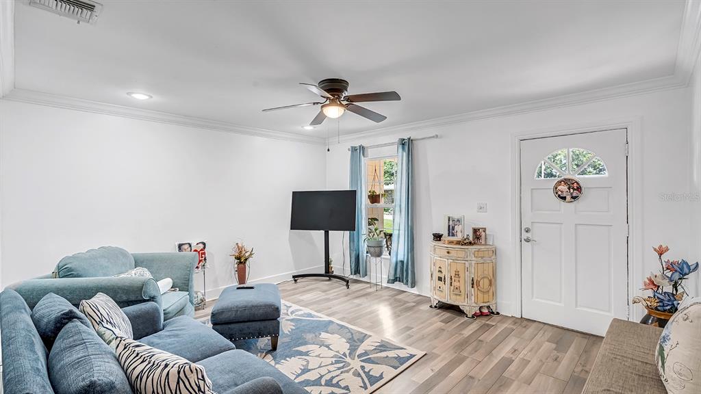 2906 FIELDCREST COURT gallery image #3